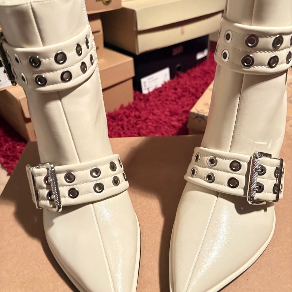 Cream boots never worn